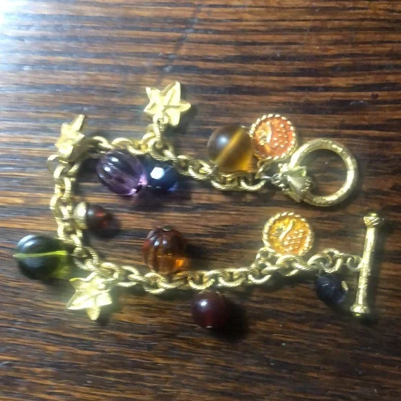 Stunning vintage charm bracelet - Picture 8 of 9